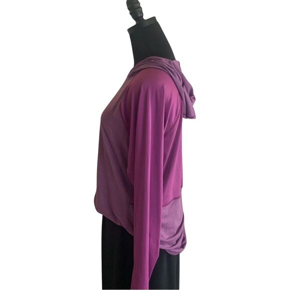 The North Face Lightweight Flash Dry Hoodie in 2 Tone Purple Design, Women's XL - Picture 7 of 11
